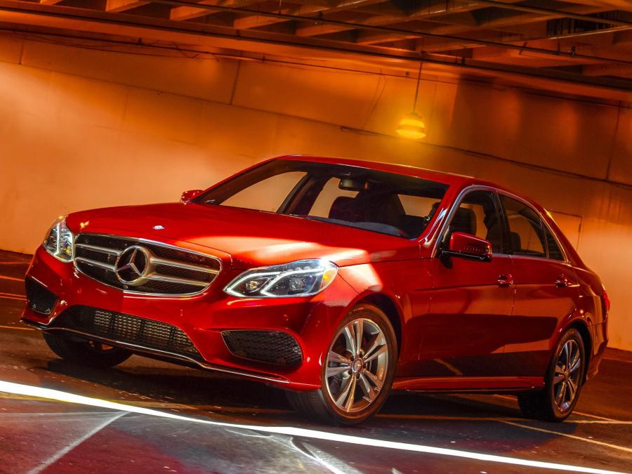  Mercedes-Benz E250 BlueTec AMG Sports Package 2013 года  (US) (фото 1 из 8)